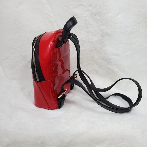 Tommy Hilfiger X Gigi Hadid Micro Backpack - Picture 5 of 7